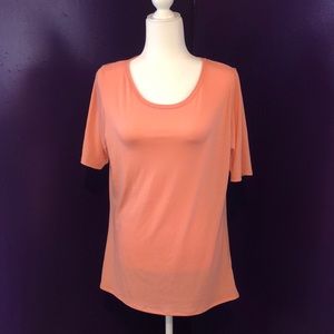 🔥NWOT LULAROE CLASSIC T SIZE 2XL